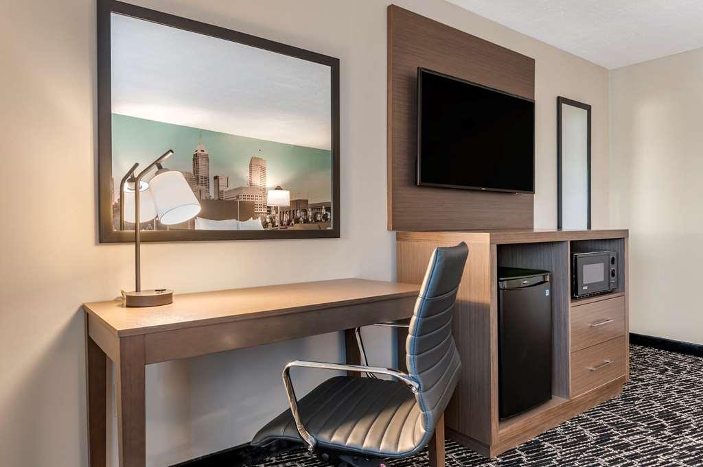 Clarion Pointe Indianapolis Airport Otel Plainfield Oda fotoğraf